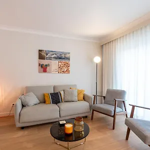 Modern With Large Terrace Close To The Sea Appartement